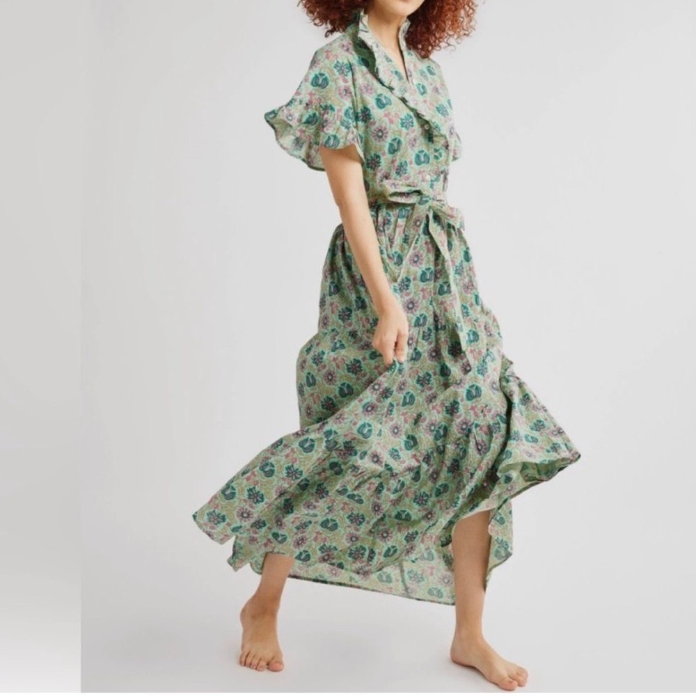 Mille Victoria Maxi Floral Dress in Caribbean Floral size S